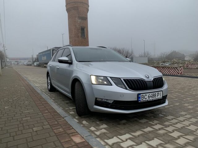 Серый Шкода Октавия, объемом двигателя 1.6 л и пробегом 281 тыс. км за 13900 $, фото 1 на Automoto.ua