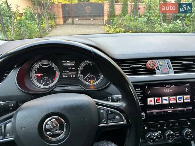 Шкода Октавия 2018 в Ужгороде на Automoto.ua Серый Шкода Октавия, объемом двигателя 1.97 л и пробегом 237 тыс. км за 15700 $, фото 18 на Automoto.ua