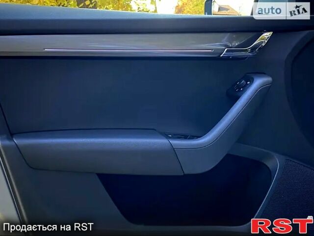 Серый Шкода Октавия, объемом двигателя 2 л и пробегом 255 тыс. км за 15500 $, фото 10 на Automoto.ua