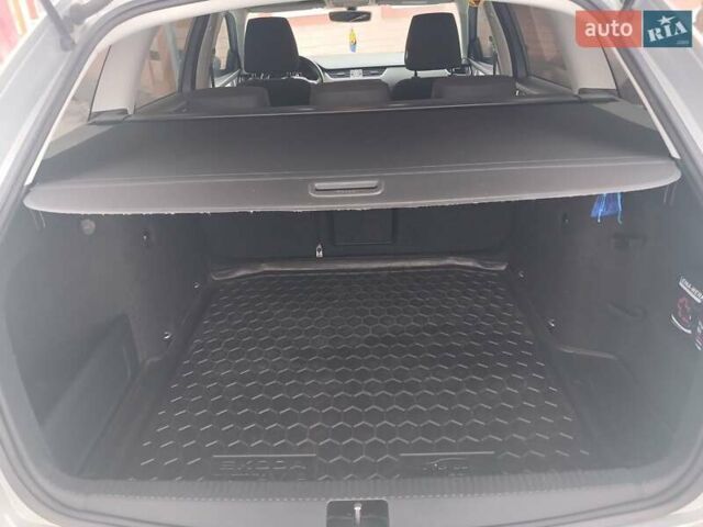 Сірий Шкода Октавія, об'ємом двигуна 1.98 л та пробігом 200 тис. км за 12600 $, фото 12 на Automoto.ua
