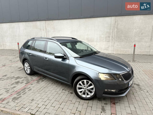 Сірий Шкода Октавія, об'ємом двигуна 1.97 л та пробігом 293 тис. км за 14500 $, фото 1 на Automoto.ua