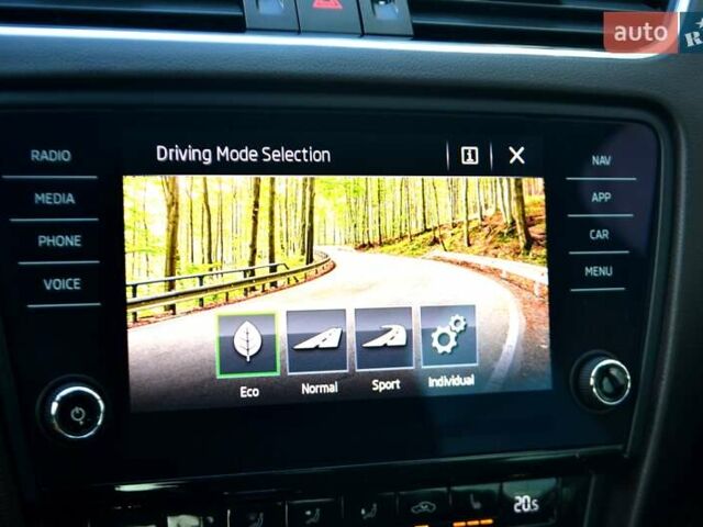 Сірий Шкода Октавія, об'ємом двигуна 2 л та пробігом 205 тис. км за 17800 $, фото 145 на Automoto.ua