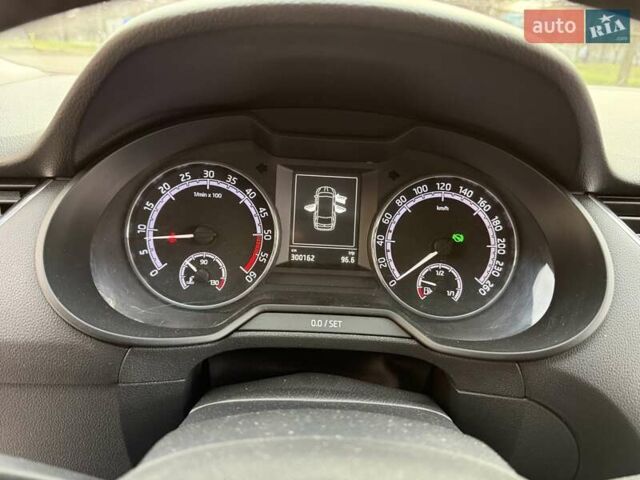 Сірий Шкода Октавія, об'ємом двигуна 1.6 л та пробігом 300 тис. км за 11300 $, фото 23 на Automoto.ua