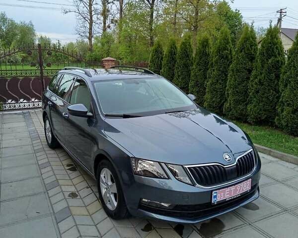 Серый Шкода Октавия, объемом двигателя 1.6 л и пробегом 294 тыс. км за 13900 $, фото 7 на Automoto.ua