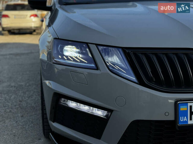 Серый Шкода Октавия, объемом двигателя 2 л и пробегом 193 тыс. км за 23999 $, фото 8 на Automoto.ua