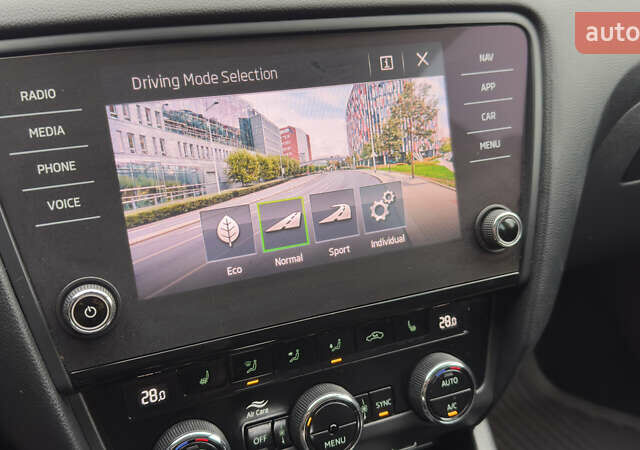 Серый Шкода Октавия, объемом двигателя 1.6 л и пробегом 194 тыс. км за 15450 $, фото 64 на Automoto.ua