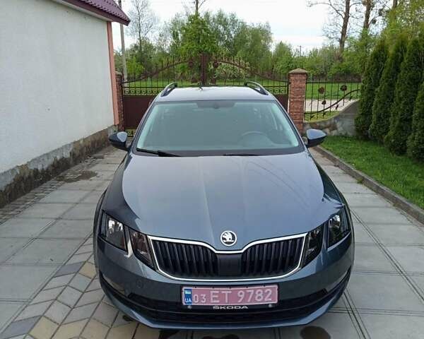 Серый Шкода Октавия, объемом двигателя 1.6 л и пробегом 294 тыс. км за 13900 $, фото 4 на Automoto.ua