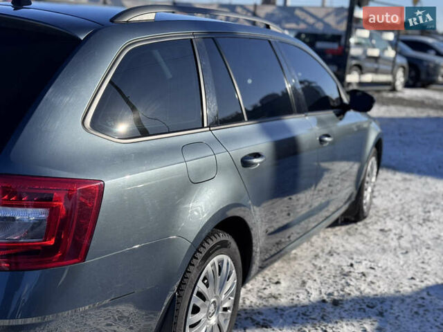 Сірий Шкода Октавія, об'ємом двигуна 1.6 л та пробігом 233 тис. км за 12950 $, фото 17 на Automoto.ua