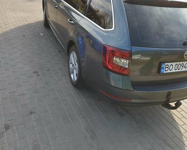 Серый Шкода Октавия, объемом двигателя 1.6 л и пробегом 245 тыс. км за 14100 $, фото 3 на Automoto.ua