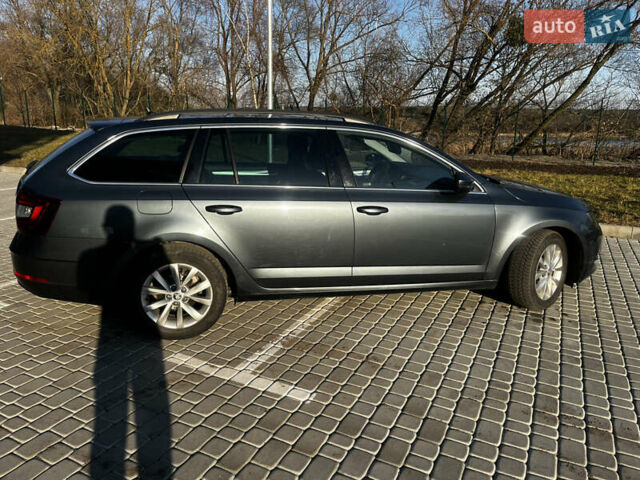 Серый Шкода Октавия, объемом двигателя 1.6 л и пробегом 219 тыс. км за 12900 $, фото 5 на Automoto.ua