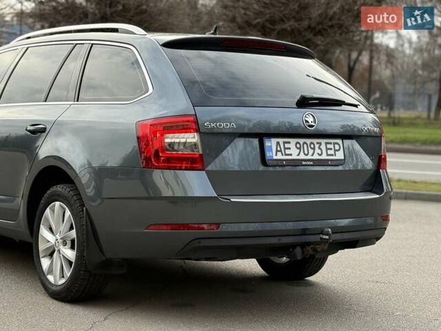 Сірий Шкода Октавія, об'ємом двигуна 1.6 л та пробігом 300 тис. км за 11300 $, фото 7 на Automoto.ua