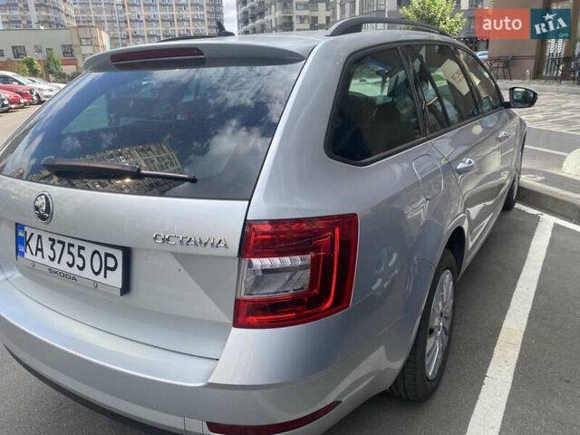 Серый Шкода Октавия, объемом двигателя 1.6 л и пробегом 220 тыс. км за 14700 $, фото 5 на Automoto.ua