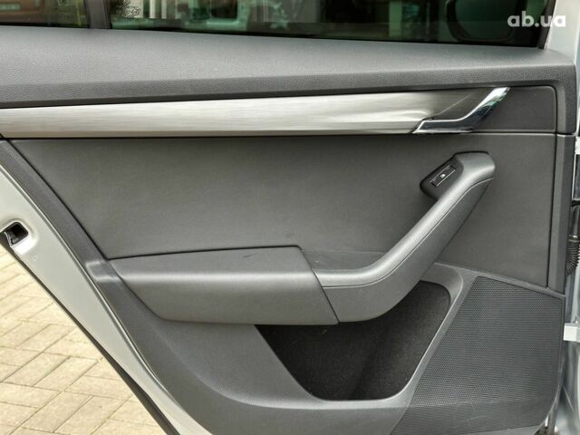 Сірий Шкода Октавія, об'ємом двигуна 2 л та пробігом 211 тис. км за 16440 $, фото 12 на Automoto.ua