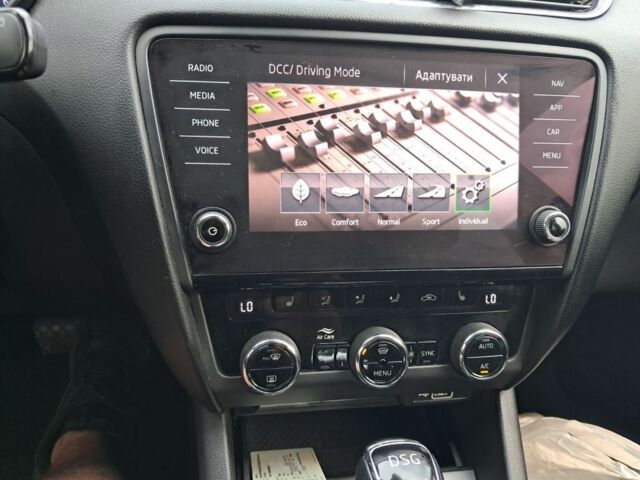 Шкода Октавия 2018 в Хмельницком на Automoto.ua Серый Шкода Октавия, объемом двигателя 2 л и пробегом 160 тыс. км за 15999 $, фото 6 на Automoto.ua