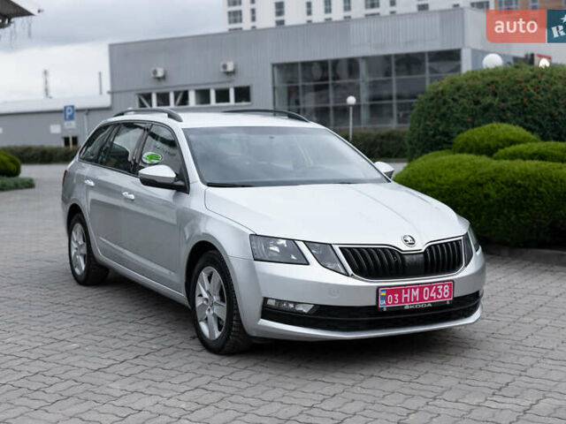 Шкода Октавия 2018 в Луцке на Automoto.ua Серый Шкода Октавия, объемом двигателя 1.6 л и пробегом 217 тыс. км за 11800 $, фото 8 на Automoto.ua
