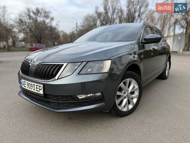 Сірий Шкода Октавія, об'ємом двигуна 1.6 л та пробігом 300 тис. км за 11300 $, фото 3 на Automoto.ua
