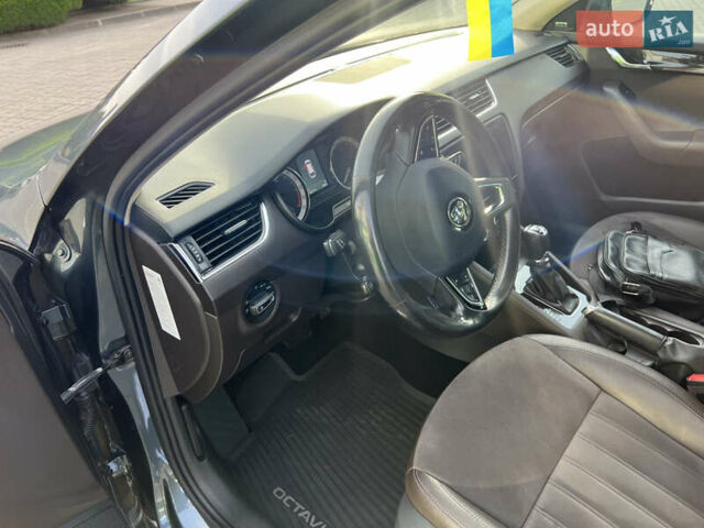 Сірий Шкода Октавія, об'ємом двигуна 2 л та пробігом 240 тис. км за 19400 $, фото 38 на Automoto.ua