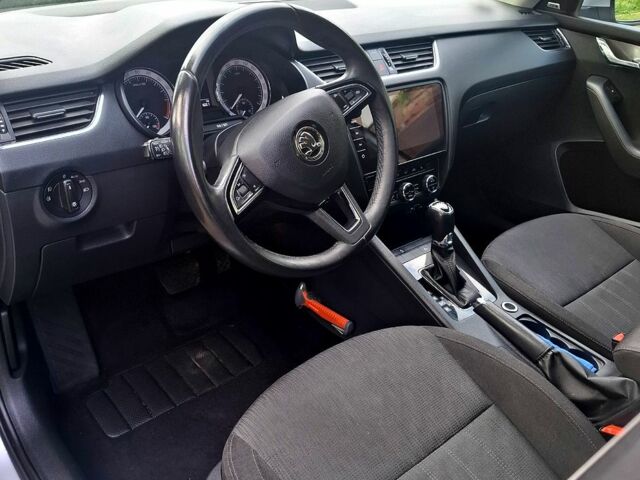 Серый Шкода Октавия, объемом двигателя 2 л и пробегом 212 тыс. км за 17500 $, фото 6 на Automoto.ua