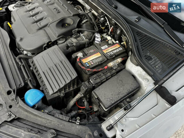 Серый Шкода Октавия, объемом двигателя 2 л и пробегом 193 тыс. км за 23999 $, фото 75 на Automoto.ua