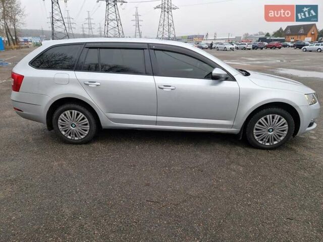 Серый Шкода Октавия, объемом двигателя 1.6 л и пробегом 202 тыс. км за 13700 $, фото 3 на Automoto.ua