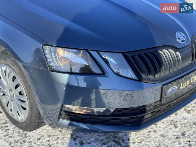 Сірий Шкода Октавія, об'ємом двигуна 1.6 л та пробігом 233 тис. км за 12950 $, фото 24 на Automoto.ua