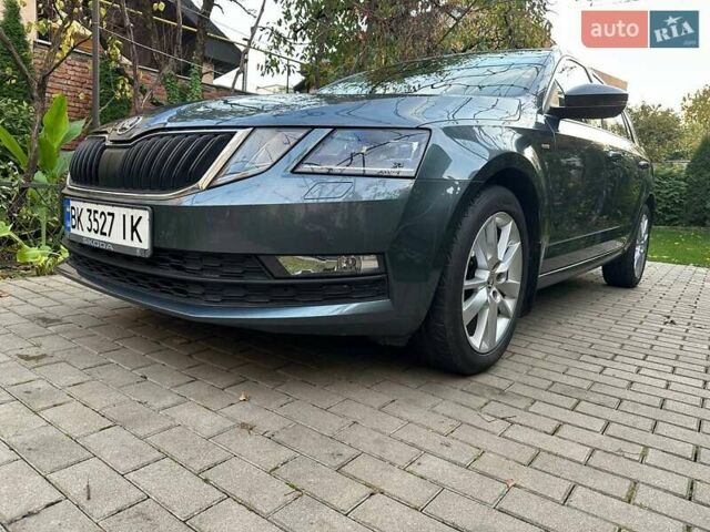 Шкода Октавия 2018 в Ужгороде на Automoto.ua Серый Шкода Октавия, объемом двигателя 1.97 л и пробегом 237 тыс. км за 15700 $, фото 1 на Automoto.ua