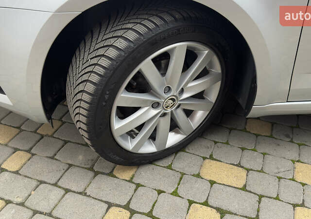 Серый Шкода Октавия, объемом двигателя 1.6 л и пробегом 194 тыс. км за 15450 $, фото 6 на Automoto.ua