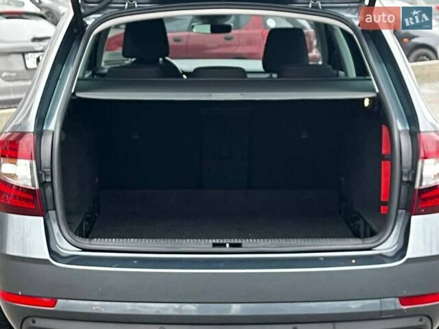 Серый Шкода Октавия, объемом двигателя 1.97 л и пробегом 288 тыс. км за 16200 $, фото 7 на Automoto.ua