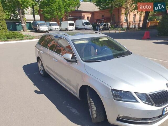 Серый Шкода Октавия, объемом двигателя 1.6 л и пробегом 210 тыс. км за 17500 $, фото 4 на Automoto.ua