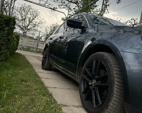 Серый Шкода Октавия, объемом двигателя 1.97 л и пробегом 295 тыс. км за 17118 $, фото 16 на Automoto.ua