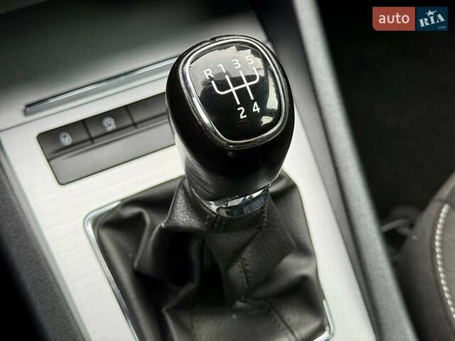 Сірий Шкода Октавія, об'ємом двигуна 1.6 л та пробігом 273 тис. км за 12800 $, фото 34 на Automoto.ua