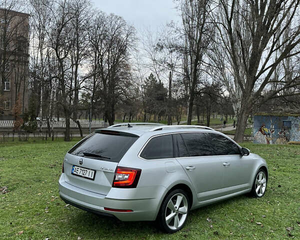 Сірий Шкода Октавія, об'ємом двигуна 2 л та пробігом 268 тис. км за 16300 $, фото 8 на Automoto.ua