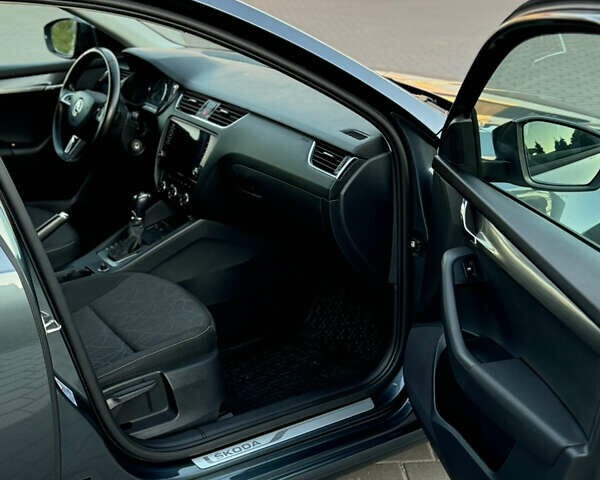 Сірий Шкода Октавія, об'ємом двигуна 2 л та пробігом 271 тис. км за 15900 $, фото 24 на Automoto.ua