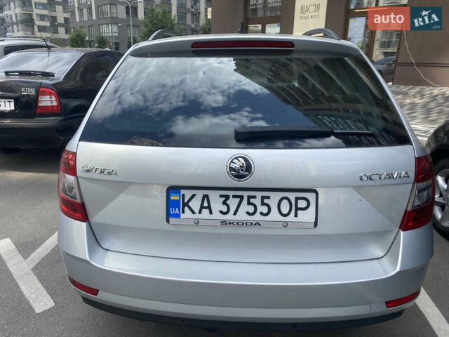 Серый Шкода Октавия, объемом двигателя 1.6 л и пробегом 220 тыс. км за 14700 $, фото 4 на Automoto.ua