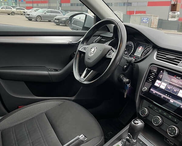 Серый Шкода Октавия, объемом двигателя 1.6 л и пробегом 222 тыс. км за 14100 $, фото 24 на Automoto.ua