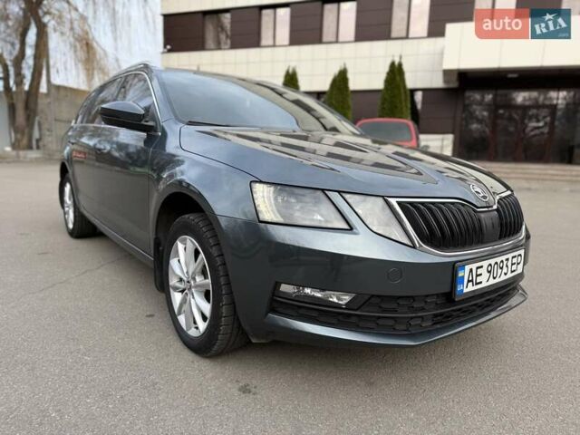 Сірий Шкода Октавія, об'ємом двигуна 1.6 л та пробігом 300 тис. км за 11300 $, фото 17 на Automoto.ua