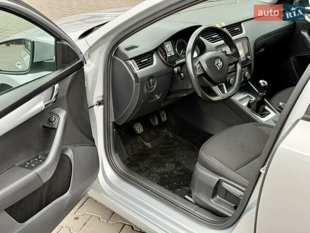 Серый Шкода Октавия, объемом двигателя 1.97 л и пробегом 220 тыс. км за 12599 $, фото 22 на Automoto.ua