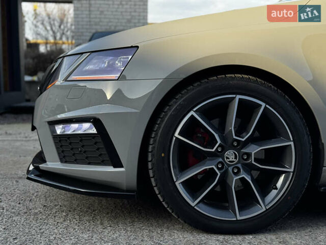 Серый Шкода Октавия, объемом двигателя 2 л и пробегом 193 тыс. км за 23999 $, фото 13 на Automoto.ua