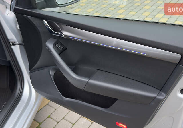 Серый Шкода Октавия, объемом двигателя 1.6 л и пробегом 194 тыс. км за 15450 $, фото 27 на Automoto.ua