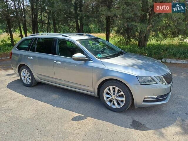 Сірий Шкода Октавія, об'ємом двигуна 1.6 л та пробігом 215 тис. км за 15500 $, фото 5 на Automoto.ua