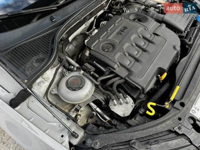 Серый Шкода Октавия, объемом двигателя 2 л и пробегом 193 тыс. км за 23999 $, фото 76 на Automoto.ua