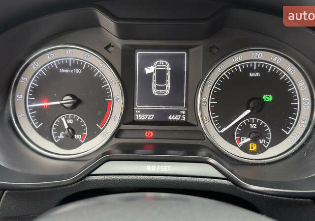 Серый Шкода Октавия, объемом двигателя 1.6 л и пробегом 194 тыс. км за 15450 $, фото 51 на Automoto.ua