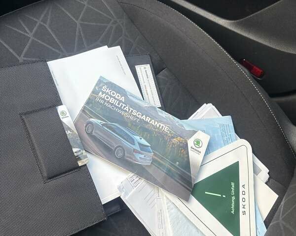 Серый Шкода Октавия, объемом двигателя 2 л и пробегом 197 тыс. км за 15850 $, фото 62 на Automoto.ua