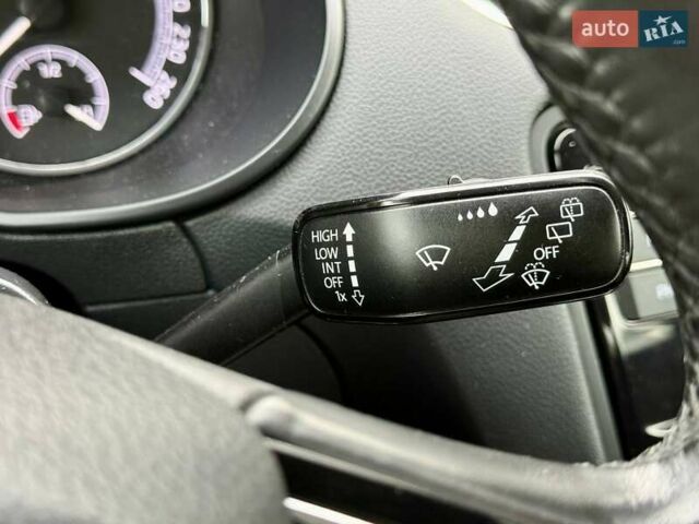Сірий Шкода Октавія, об'ємом двигуна 1.6 л та пробігом 273 тис. км за 12800 $, фото 30 на Automoto.ua