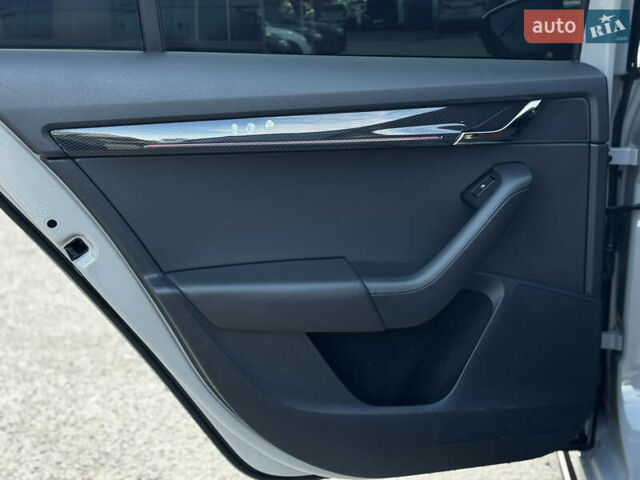 Серый Шкода Октавия, объемом двигателя 2 л и пробегом 193 тыс. км за 23999 $, фото 45 на Automoto.ua