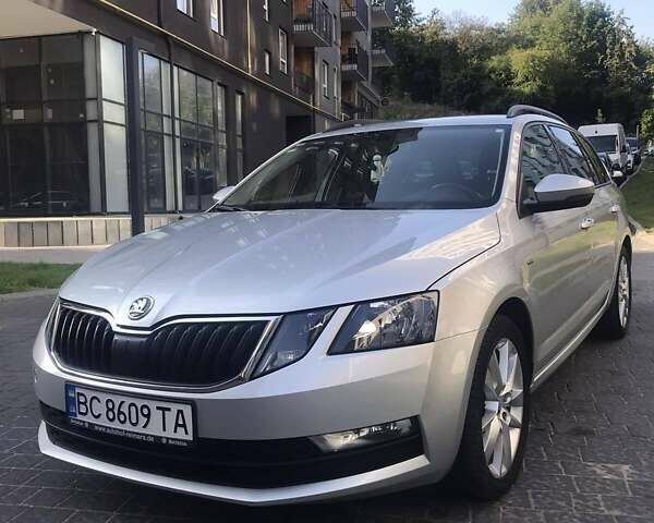 Серый Шкода Октавия, объемом двигателя 1.97 л и пробегом 186 тыс. км за 16500 $, фото 1 на Automoto.ua
