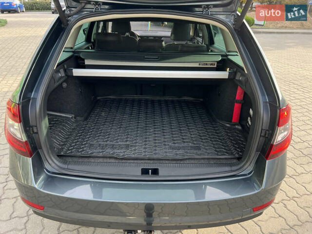 Сірий Шкода Октавія, об'ємом двигуна 2 л та пробігом 240 тис. км за 19400 $, фото 45 на Automoto.ua