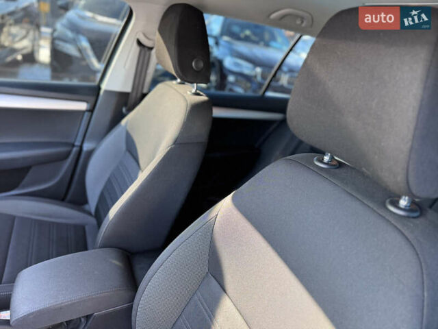 Сірий Шкода Октавія, об'ємом двигуна 1.6 л та пробігом 233 тис. км за 12950 $, фото 39 на Automoto.ua