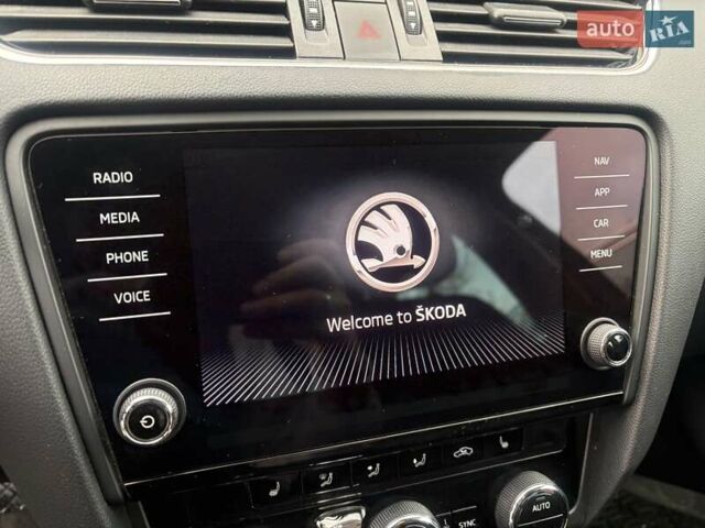 Серый Шкода Октавия, объемом двигателя 2 л и пробегом 197 тыс. км за 15850 $, фото 72 на Automoto.ua
