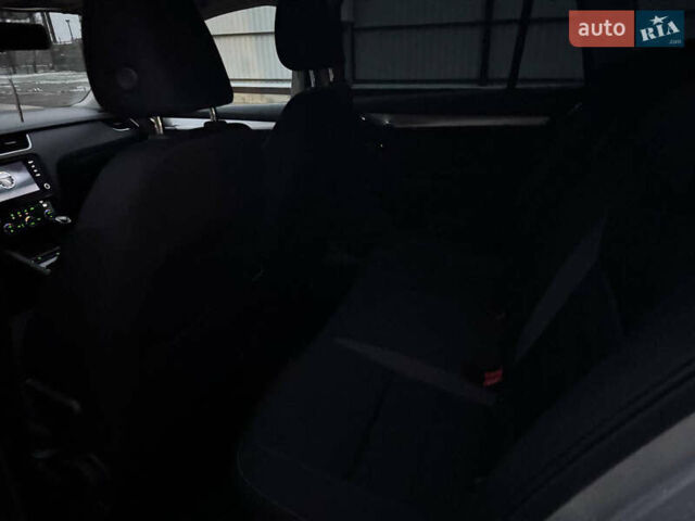 Серый Шкода Октавия, объемом двигателя 1.6 л и пробегом 203 тыс. км за 11900 $, фото 22 на Automoto.ua